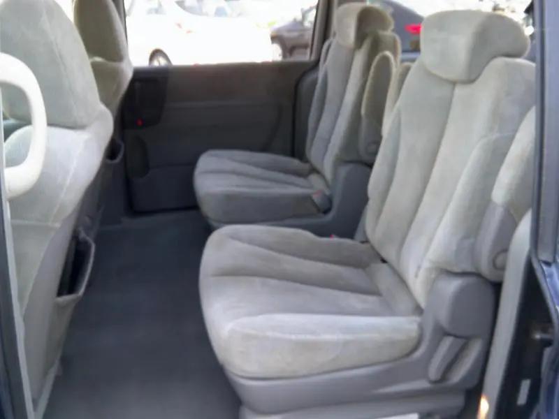 used 2006 Kia Sedona car, priced at $4,495
