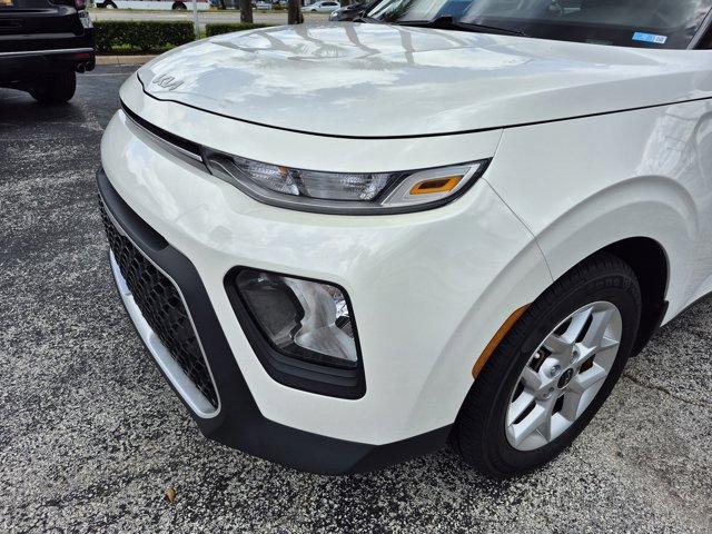used 2022 Kia Soul car, priced at $17,353