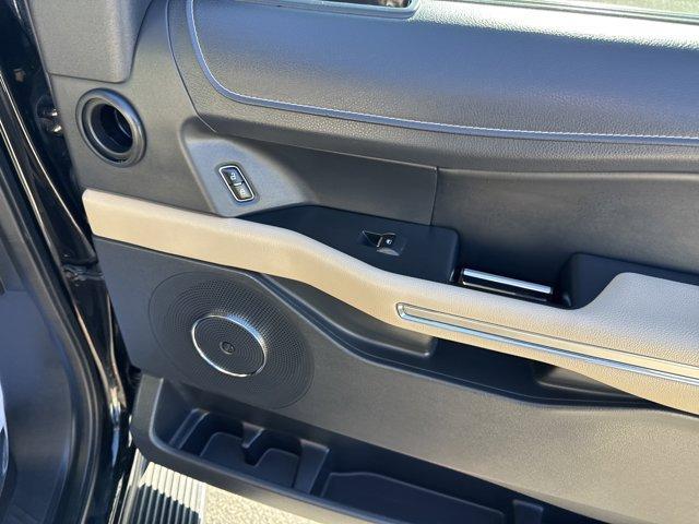 used 2023 Ford Expedition car, priced at $38,299