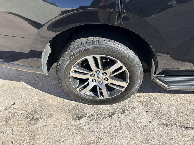 used 2023 Ford Expedition car, priced at $38,299