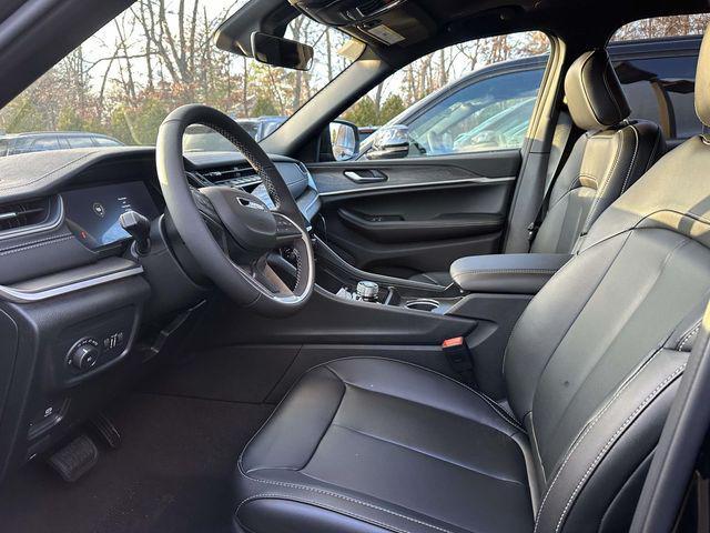 new 2025 Jeep Grand Cherokee car