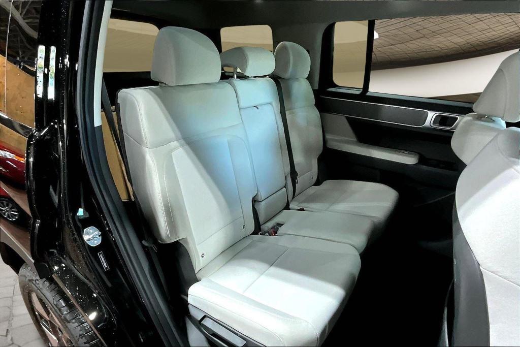 new 2026 Hyundai SANTA FE HEV car, priced at $36,771