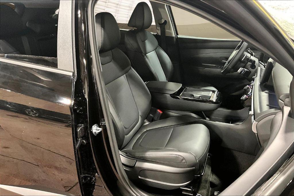 new 2026 Hyundai TUCSON Hybrid car, priced at $36,618