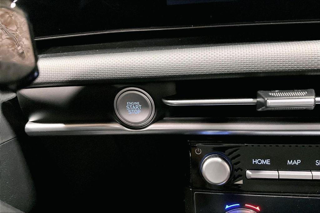 new 2026 Hyundai TUCSON Hybrid car, priced at $33,697