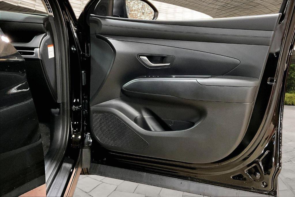 new 2026 Hyundai TUCSON Hybrid car, priced at $33,697