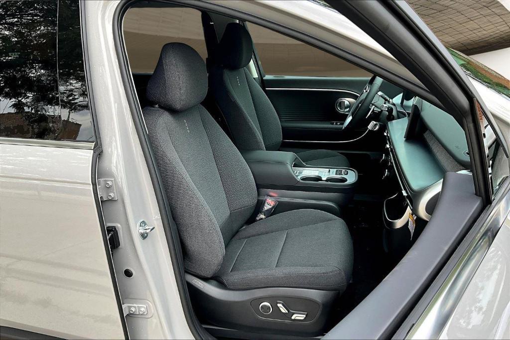 new 2026 Hyundai IONIQ 9 car, priced at $41,011