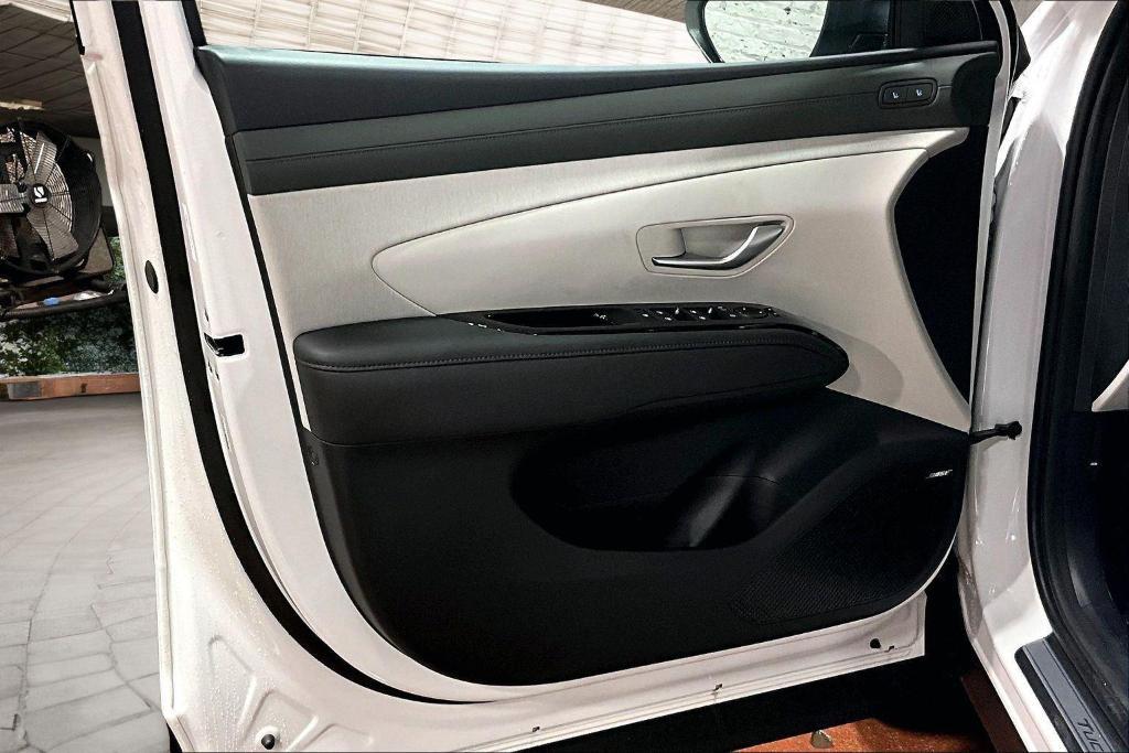 new 2026 Hyundai TUCSON Hybrid car, priced at $42,390