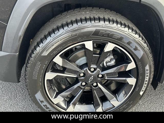 used 2025 Chevrolet Equinox car, priced at $26,892