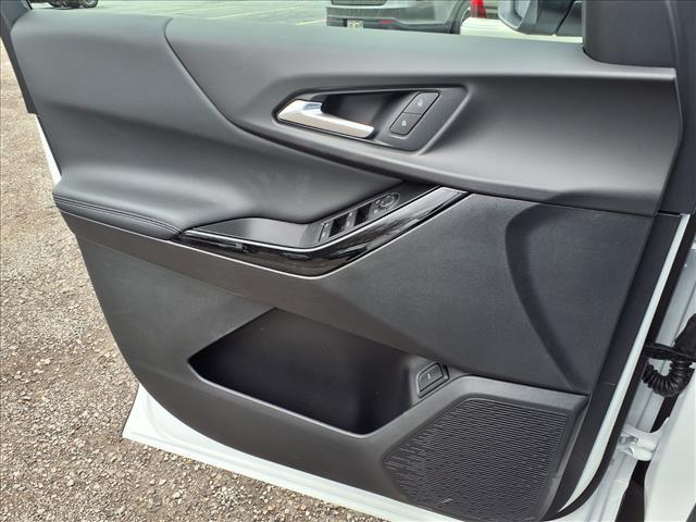 new 2026 Chevrolet Equinox car, priced at $32,927