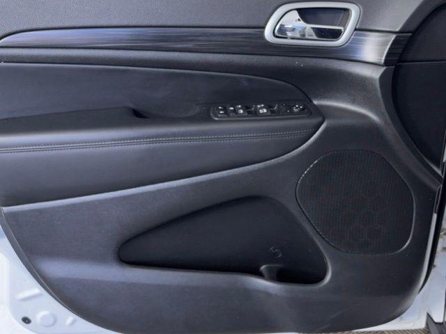 used 2021 Jeep Grand Cherokee car, priced at $22,300