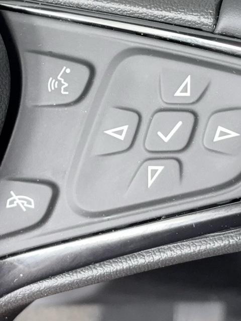 used 2023 Chevrolet Equinox car, priced at $22,524