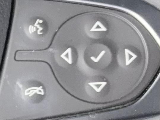 used 2023 Chevrolet Traverse car, priced at $34,655