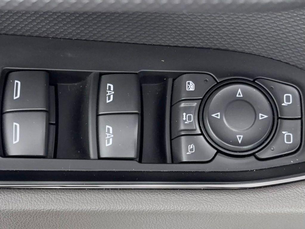 used 2024 Chevrolet Silverado 2500 car, priced at $65,389