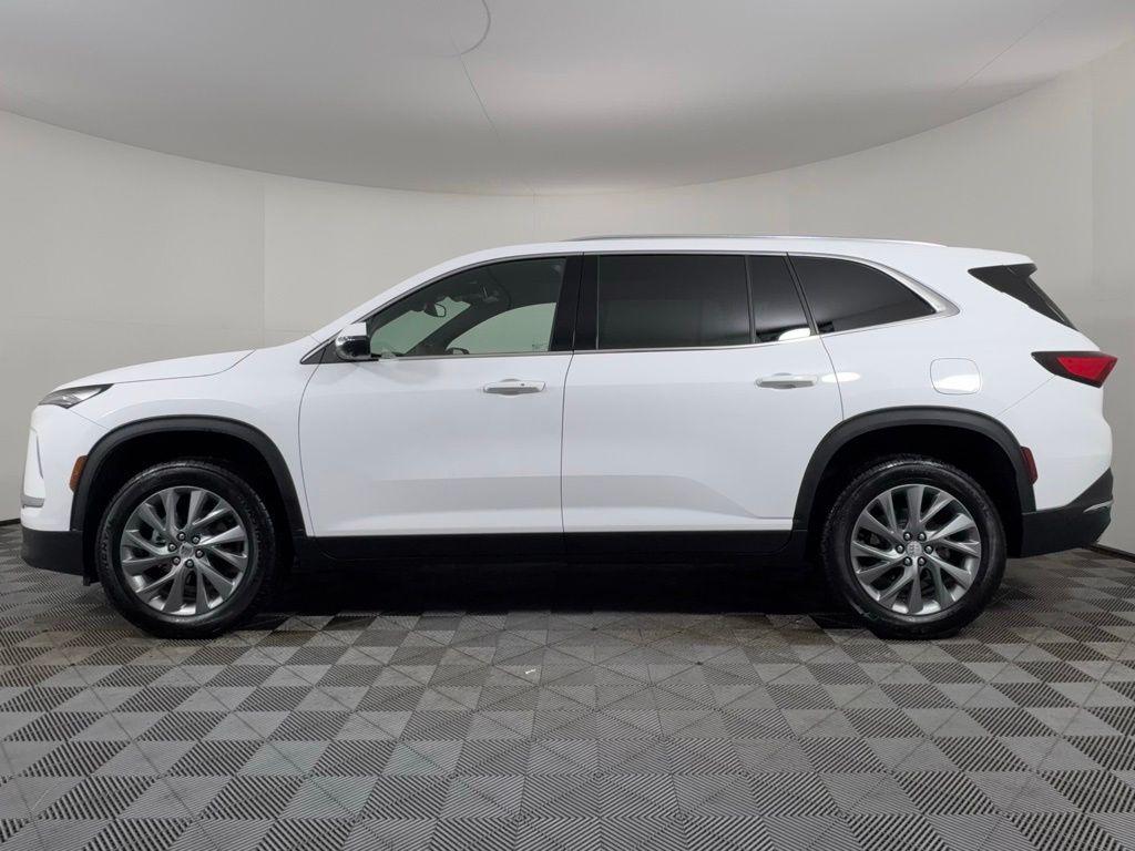 used 2025 Buick Enclave car, priced at $38,995
