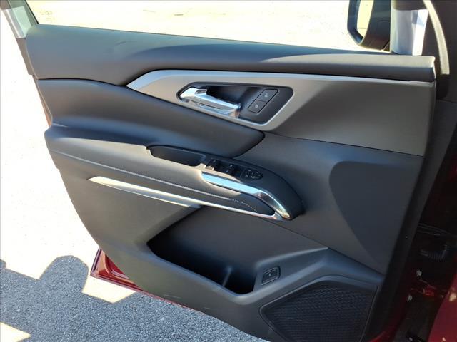 new 2026 Chevrolet Traverse car, priced at $45,217