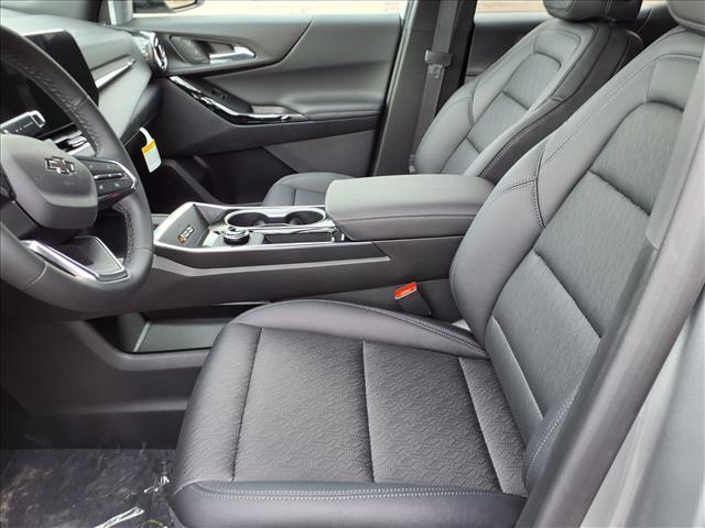 new 2026 Chevrolet Equinox car, priced at $33,415