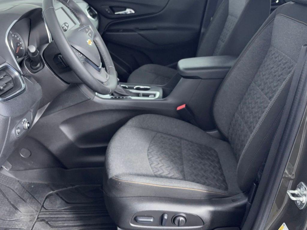 used 2024 Chevrolet Equinox car, priced at $22,320