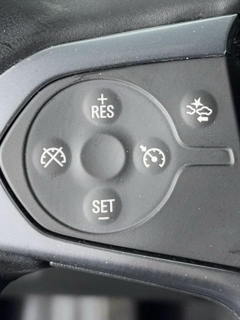 used 2023 Chevrolet Traverse car, priced at $26,673