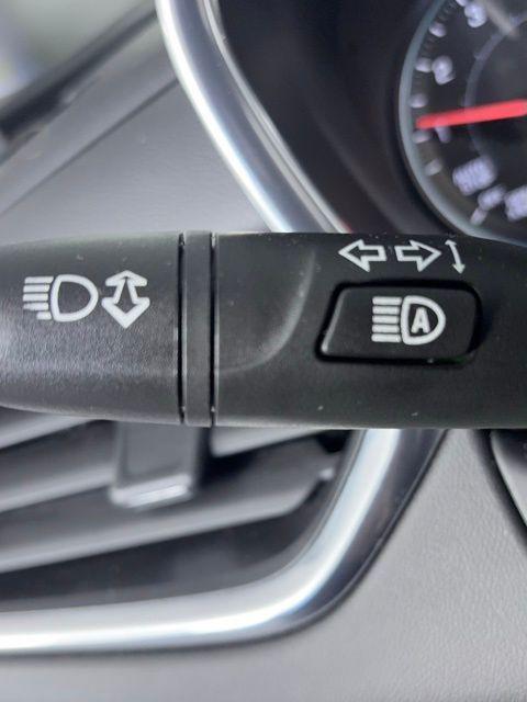 used 2022 Chevrolet Equinox car, priced at $19,000