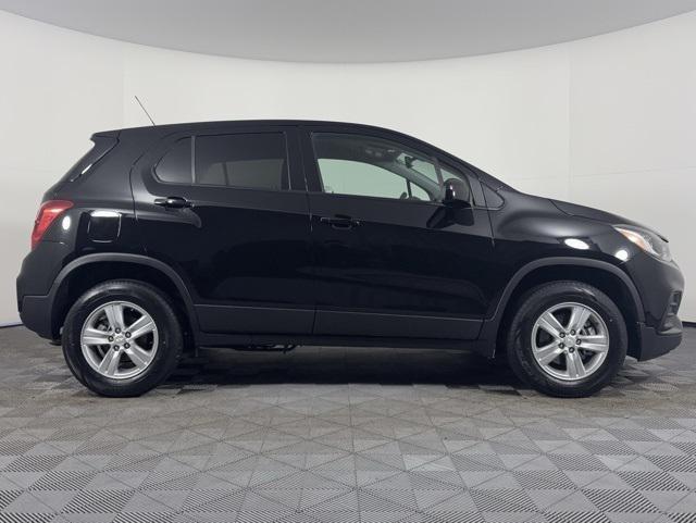 used 2022 Chevrolet Trax car, priced at $15,894