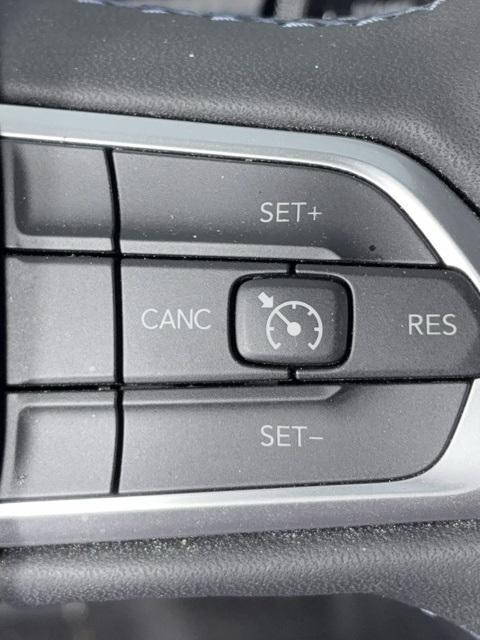 used 2022 Jeep Compass car, priced at $18,271