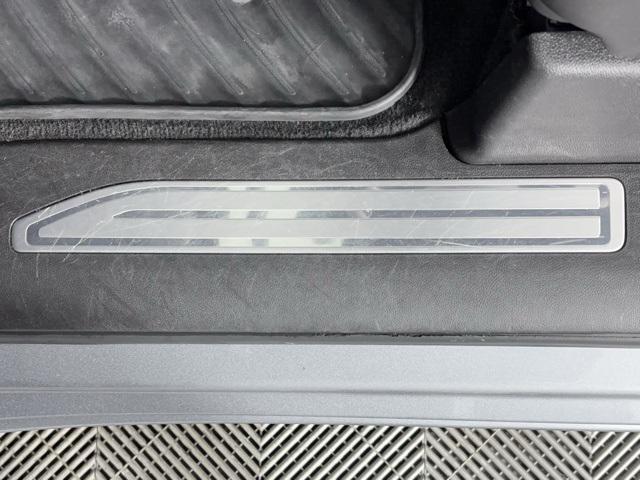 used 2025 Chevrolet Silverado 1500 car, priced at $39,497