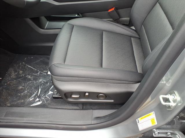 new 2026 Chevrolet Equinox car, priced at $33,378