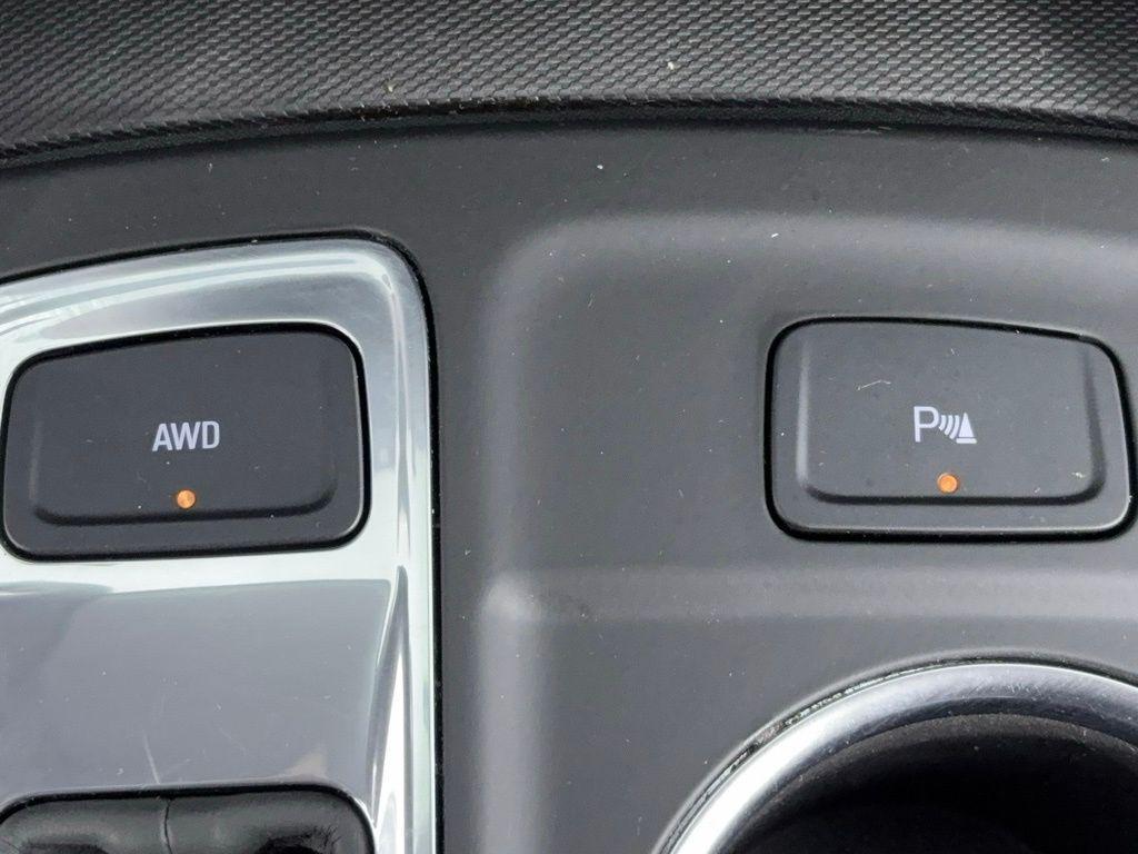 used 2024 Chevrolet Equinox car, priced at $23,694