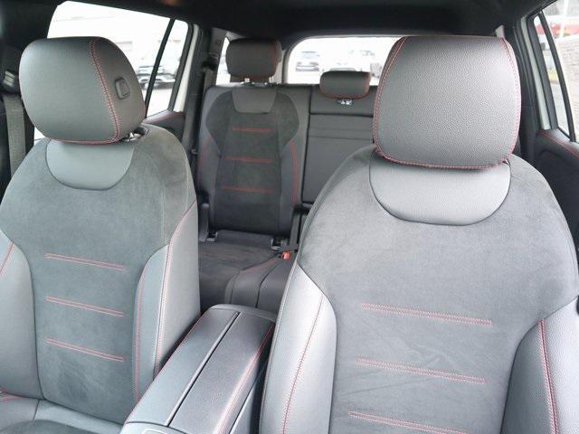 used 2025 Mercedes-Benz GLB 250 car, priced at $41,900