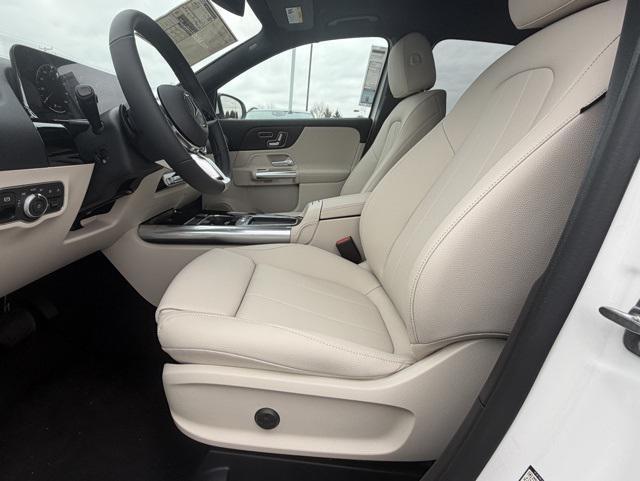 new 2026 Mercedes-Benz GLA 250 car, priced at $49,160