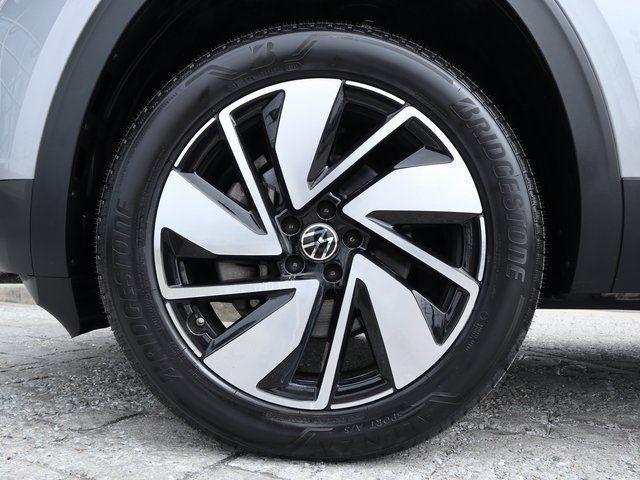 used 2024 Volkswagen Atlas car, priced at $33,824
