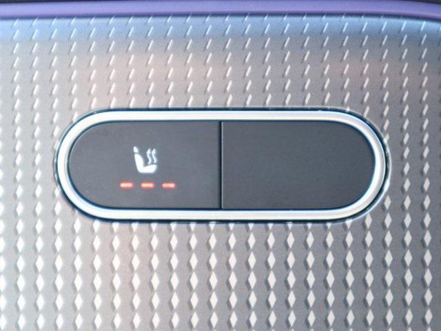 used 2022 Mercedes-Benz GLB 250 car, priced at $30,876