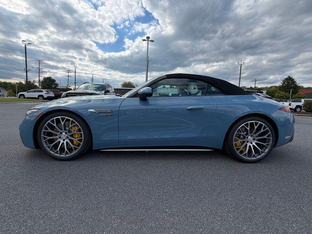 new 2026 Mercedes-Benz AMG SL 55 car, priced at $174,250