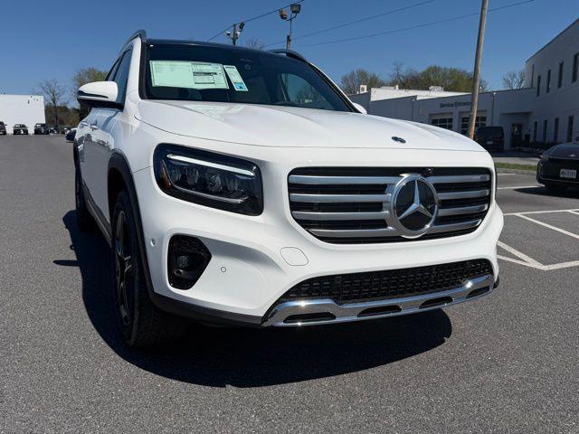 new 2026 Mercedes-Benz GLB 250 car, priced at $52,925