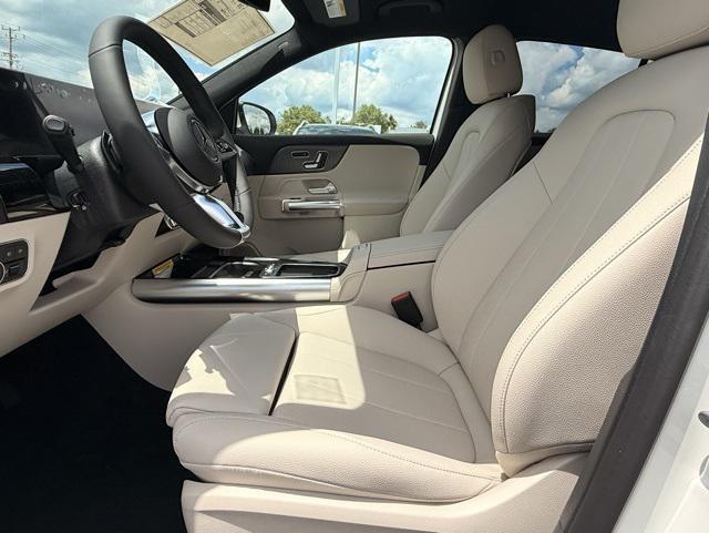 used 2025 Mercedes-Benz GLA 250 car, priced at $35,900