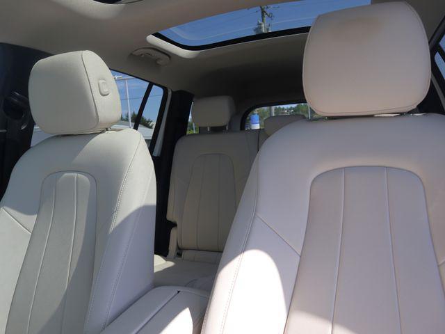 used 2023 Mercedes-Benz GLB 250 car, priced at $33,900