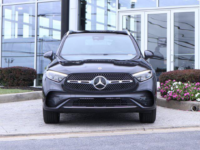 Mercedes-Benz GLC view 2