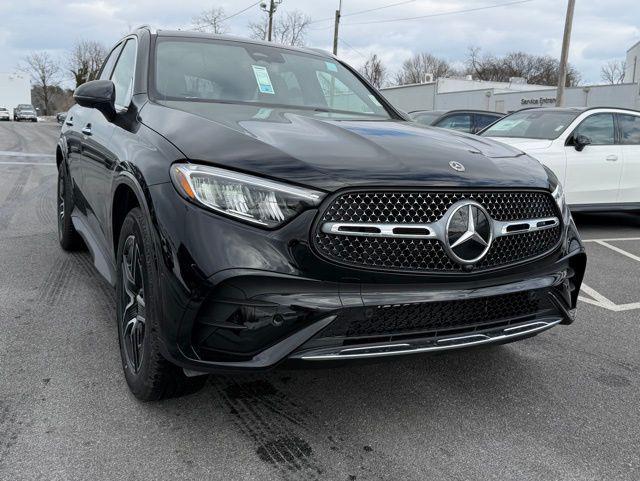 new 2026 Mercedes-Benz GLC 300 car, priced at $59,320