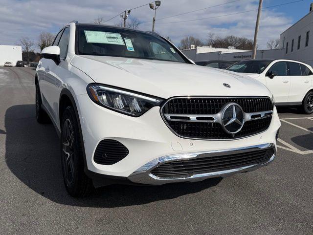new 2026 Mercedes-Benz GLC 300 car, priced at $59,195