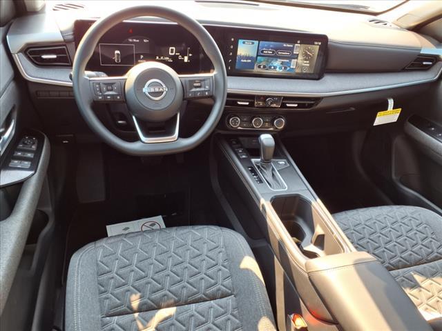 new 2025 Nissan Kicks car, priced at $29,025