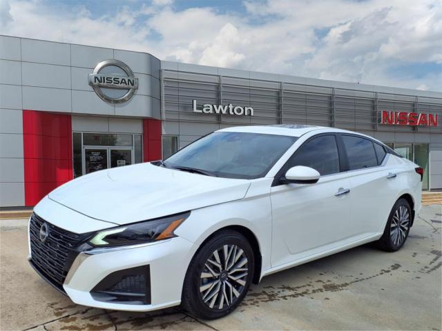 new 2025 Nissan Altima car, priced at $32,250