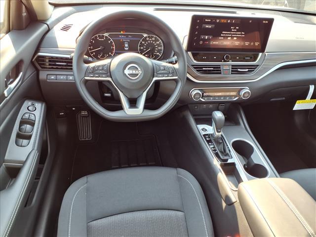 new 2025 Nissan Altima car, priced at $31,110