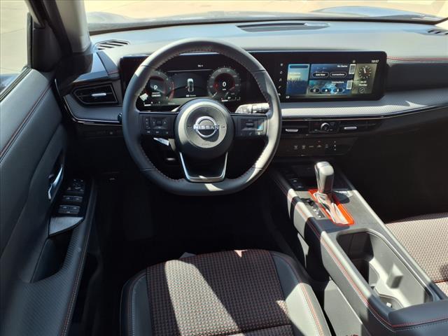 new 2025 Nissan Kicks car, priced at $29,885