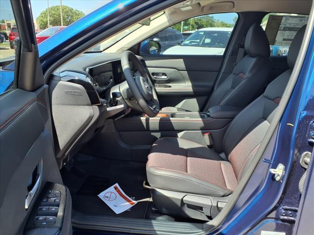 new 2025 Nissan Kicks car, priced at $29,885