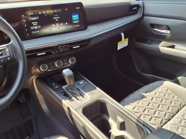 new 2025 Nissan Kicks car, priced at $28,775