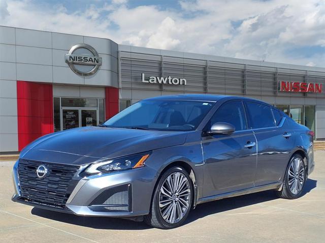 used 2023 Nissan Altima car, priced at $22,900