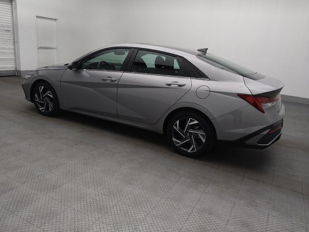 used 2025 Hyundai Elantra car, priced at $25,295