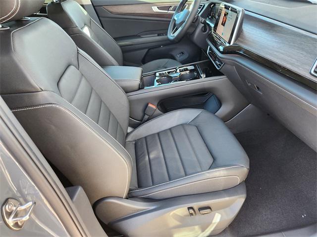 new 2026 Volkswagen Atlas car, priced at $48,465