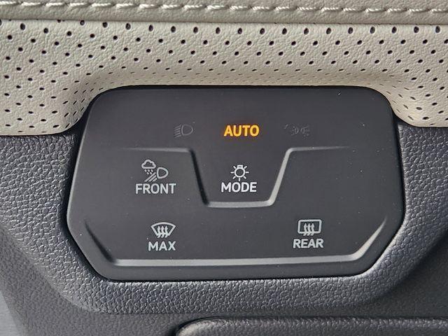 new 2026 Volkswagen Atlas Cross Sport car, priced at $52,704