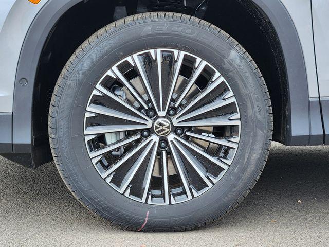 new 2026 Volkswagen Tiguan car, priced at $30,693